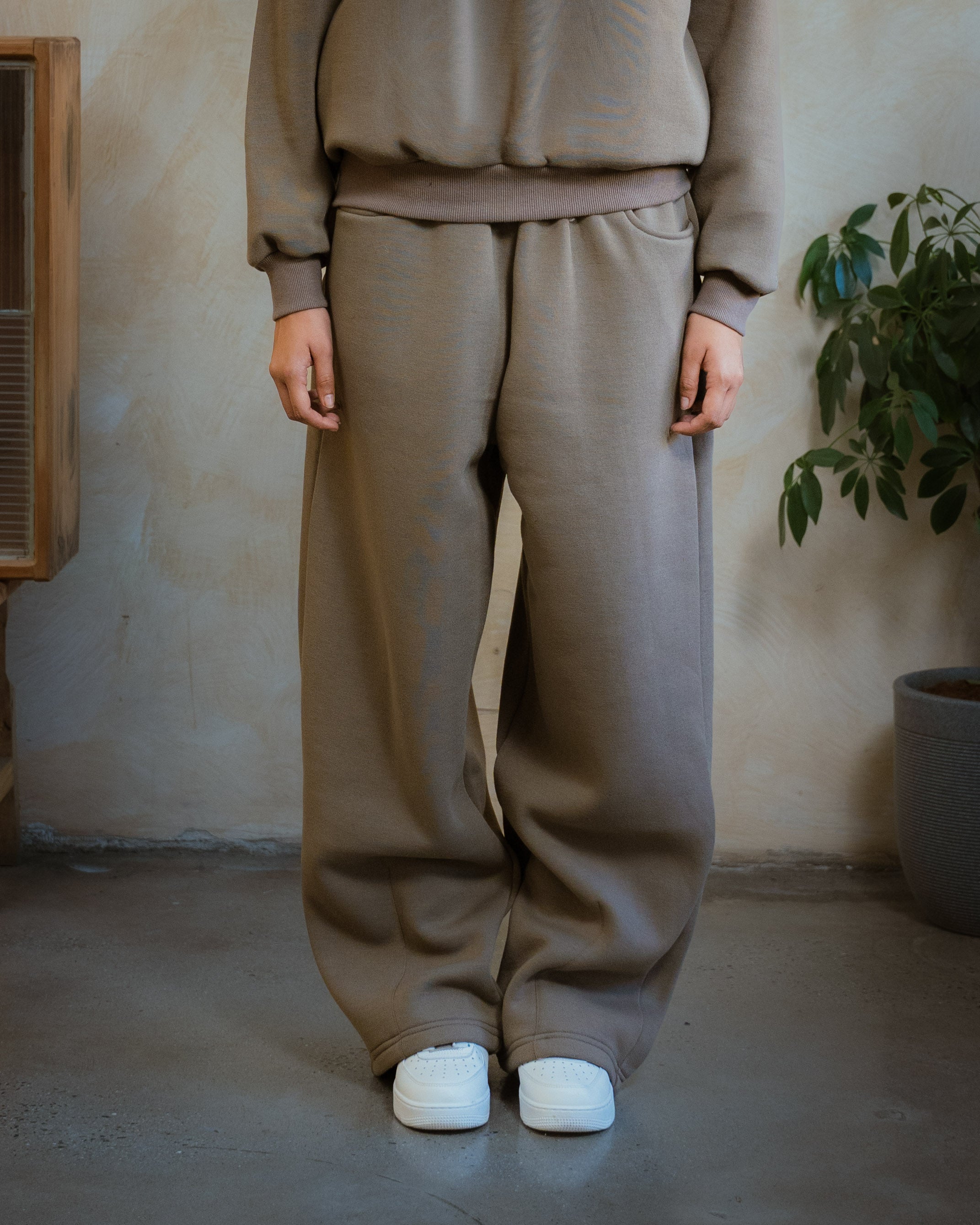 COZYLINE COZY BEIGE BARREL SWEATPANTS